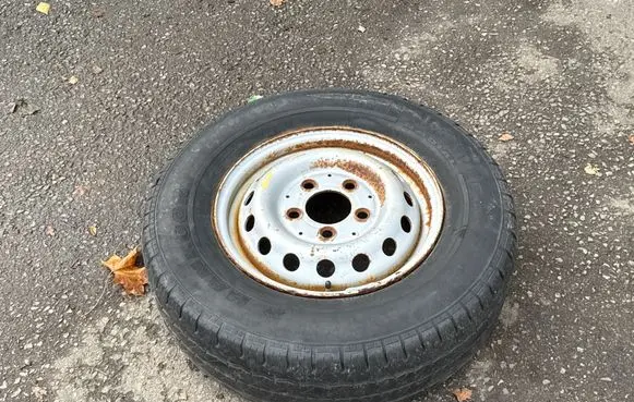 Mercedes-Benz Sprinter W901 W902 W903 W904 R15 spare wheel 615029