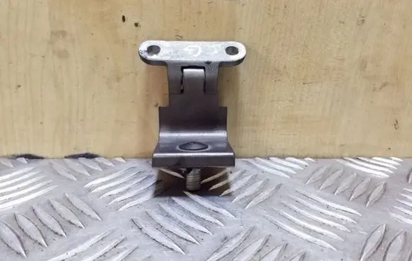 Volkswagen Touareg II Tailgate/trunk/boot hinge