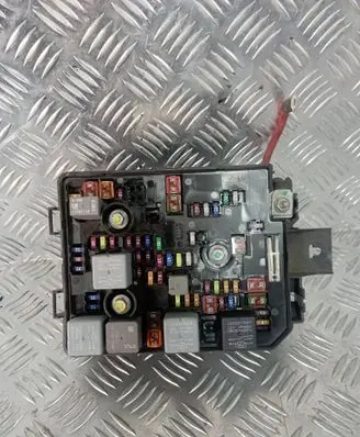 Opel Mokka Fuse module 95263744 30959L