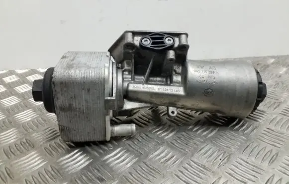 Oil filter mounting bracket