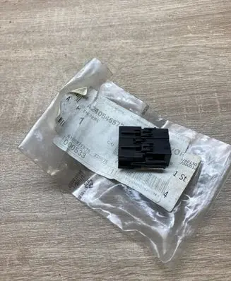 Mercedes-Benz E W210 Plug wire 2105455728 A2105455728