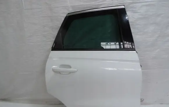 Opel Crossland X Rear door