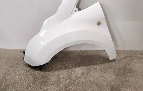 Ford Grand Tourneo Connect Fender