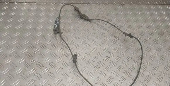 Toyota Avensis T270 Rear ABS sensor wiring 