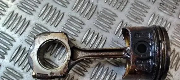 Renault Laguna I Piston with connecting rod K4M720