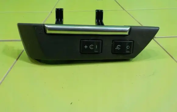 Land Rover Freelander 2 - LR2 Other switches/knobs/shifts 5H2214K147EB 14AB15