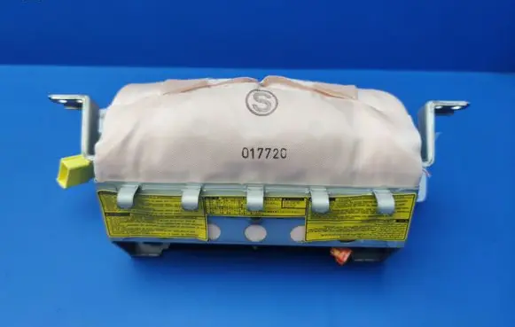 Lexus IS 220D-250-350 Passenger airbag 1041454 1037437