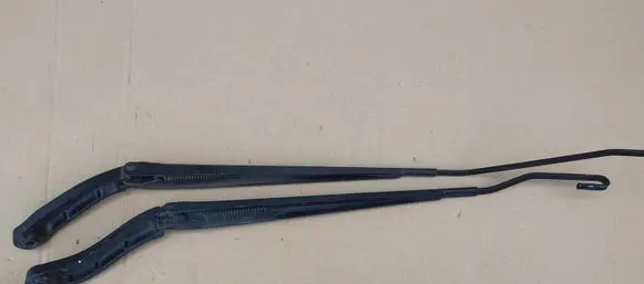 Chrysler Town u0026 Country V Windshield/front glass wiper blade 24030776