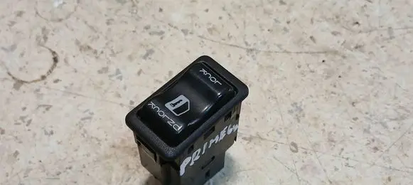 Nissan Primera Central locking switch button 2204Z