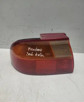 Ford Mondeo MK I Rear/tail lights 93BG13N004BA