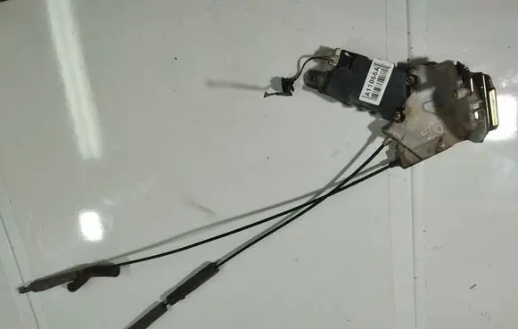 Subaru B9 Tribeca Rear door lock 