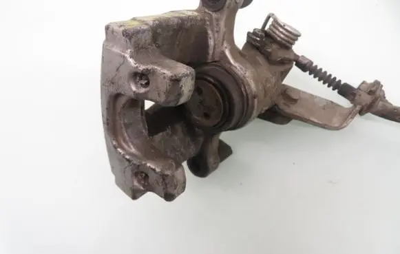 Nissan Primera Rear brake caliper