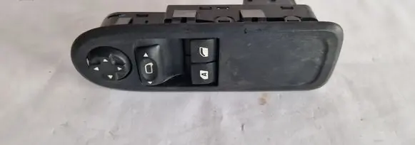 Citroen C3 Electric window control switch 96637530XT