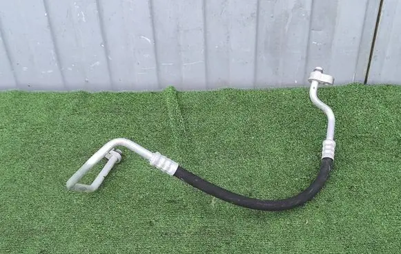 Audi Q3 F3 Air conditioning (A/C) pipe/hose 5QF816721J