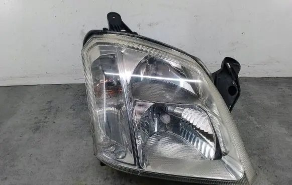Opel Meriva A Headlight/headlamp 93321053