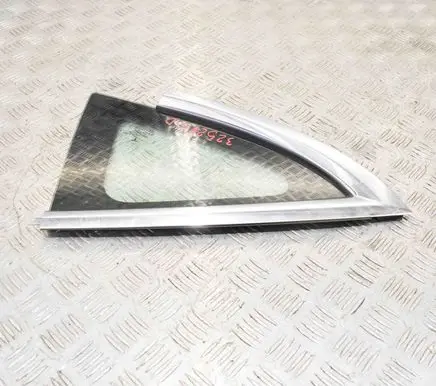Rear side window
