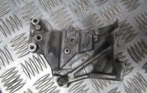 Peugeot 307 Engine mounting bracket 505932