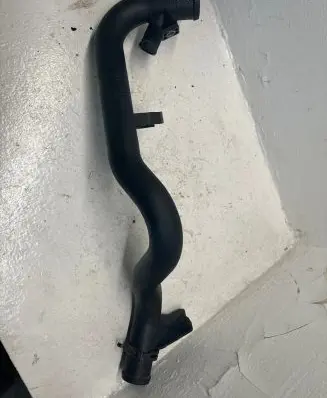 Audi A6 S6 C7 4G Engine coolant pipe/hose 03L121071B