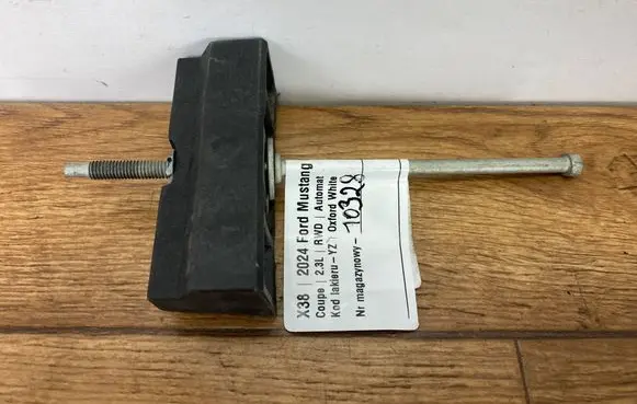 Ford Mustang VII Spare wheel bolt SRUBAZAPSD