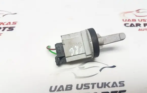 Volkswagen Golf V Interior temperature sensor 1K0907543A