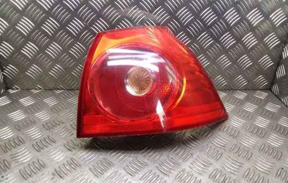 Volkswagen Golf V Rear/tail lights 1K6945096Q