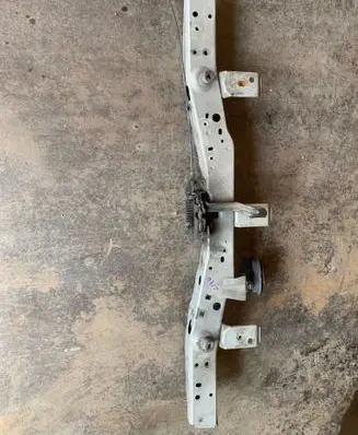 Top upper radiator support slam panel