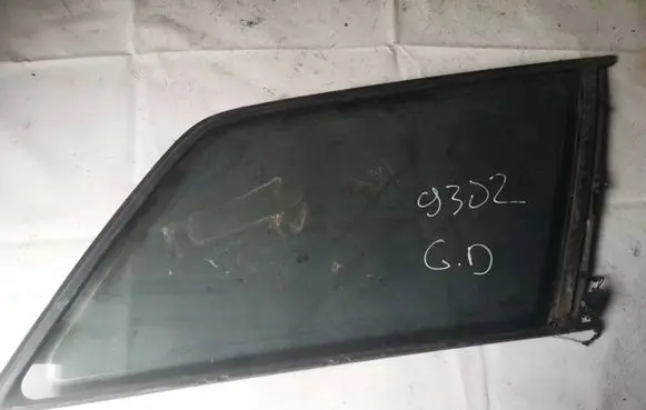 Audi A6 S6 C5 4B Rear side window as2
