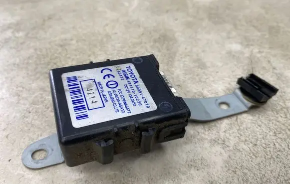 Toyota Prius (XW20) Door control unit/module 8999147010 48411010230