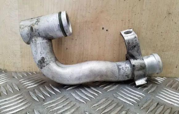 Audi A8 S8 D4 4H Engine coolant pipe/hose 059121071CR