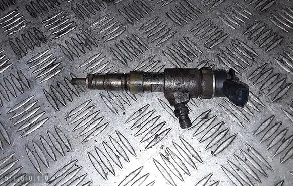 Peugeot Partner Fuel injector 0445110340