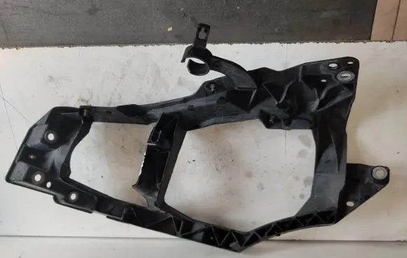 Smart ForFour I Headlight/headlamp mounting bracket A4546201001