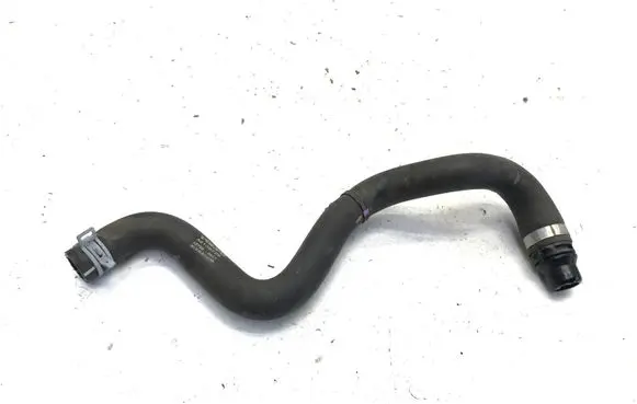 Volvo XC40 Engine coolant pipe/hose 32138729