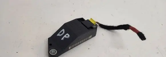 Mercedes-Benz E W211 Airbag deployment crash/impact sensor A0018209326 25571179A4