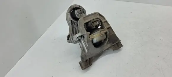Citroen Jumpy Engine mount bracket 4A110010 9817223080