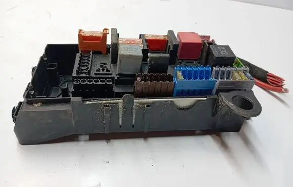 Mercedes-Benz E W213 Fuse module A2135840309