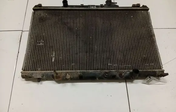 Honda CR-V Coolant radiator