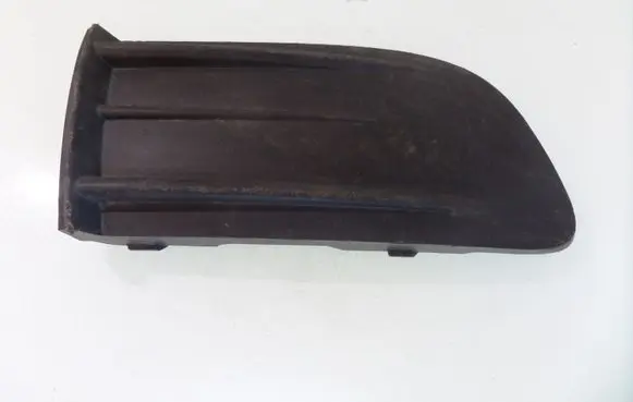 Skoda Octavia Mk2 (1Z) Front bumper lower grill 1Z0807368