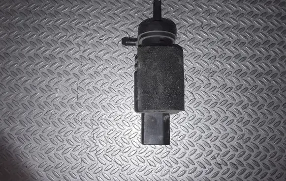 BMW 3 E46 Windscreen/windshield washer pump