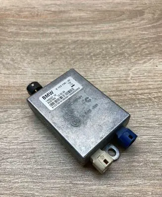 BMW 6 E63 E64 Aerial antenna amplifier 9123739 14404710