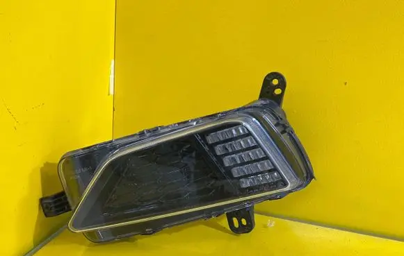 Volkswagen Polo VI Headlight/headlamp 89250861