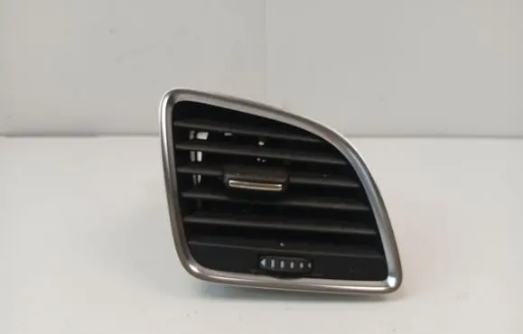 Audi Q3 8U Dashboard side air vent grill/cover trim 8U2820902B 8U2820902C