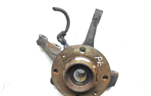 Peugeot 208 Front wheel hub