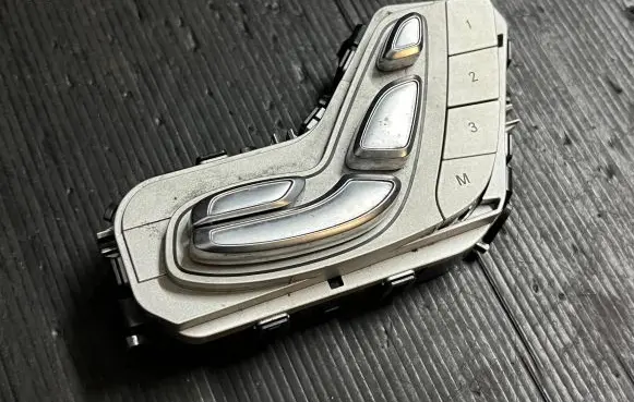Mercedes-Benz GLC X253 C253 Seat control switch A2059057851 13339492 SW132301