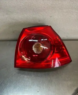 Volkswagen Golf V Rear/tail lights DOVOLKSWAGENGOLFV5