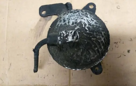 Audi A4 S4 B6 8E 8H Vacuum air tank 038129807