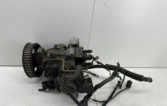Mitsubishi Space Gear Fuel injection high pressure pump 1046453431 M199856 100RNP1237