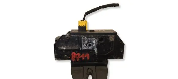 Opel Vectra C Tailgate/trunk/boot lock/catch/latch 495072894