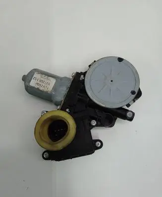 Toyota Corolla Verso AR10 Front door window regulator motor 698300F020