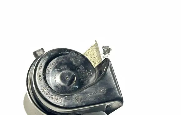 BMW X3 E83 Horn signal 7195893 17785