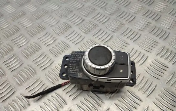 Mercedes-Benz A W176 Head unit multimedia control A2469009815